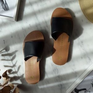 Malvados ICON Ellie size 9/10